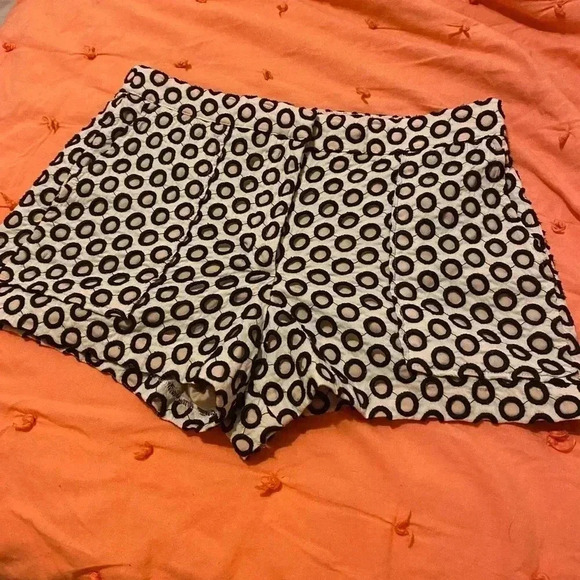 Like new J. Crew shorts with pockets - Picture 1 of 5
